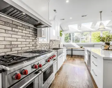 
30 Broadleaf Rd Banbury-Don Mills - 5 beds 5 baths 2 parking space(s) listed at $2988000