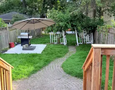 361 Fairlawn Ave <a href='https://luckyalan.com/community.php?community=Toronto:Bedford Park-Nortown'>Bedford Park-Nortown, Toronto</a> 2 beds 2 baths  garage $1.6M
