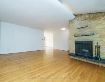 
55 Southwell Dr Banbury-Don Mills - 3 beds 2 baths  parking space(s) listed at $1100000