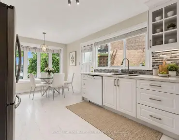8 Boldmere Cres Bayview Village, Toronto 4 beds 3 baths 2 garage $1.89M