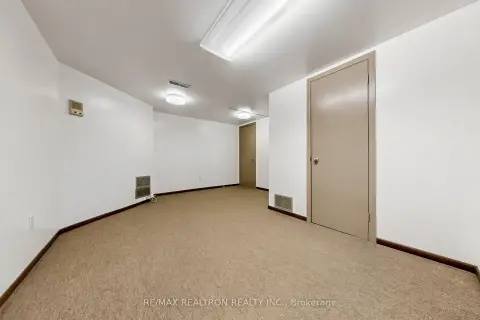 Toronto Hillcrest Village community 123 Francine Dr For Sale