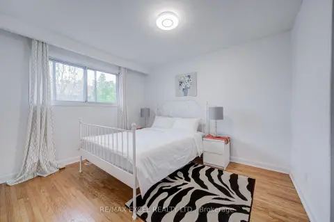 Toronto Pleasant View community 155 Edmonton Dr For Sale