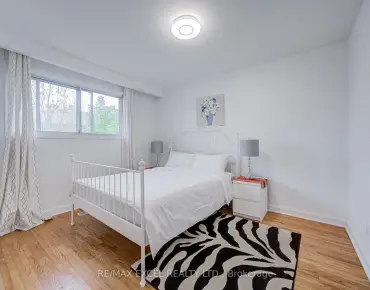 155 Edmonton Dr Pleasant View, Toronto 3 beds 3 baths 1 garage $899K