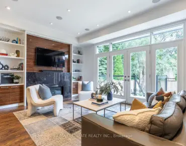 
83 Rumsey Rd Leaside - 3 beds 5 baths  parking space(s) listed at $1949000