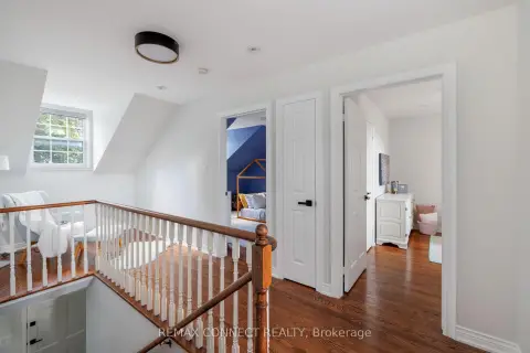 Toronto Don Valley Village community 52 Angus Dr For Sale