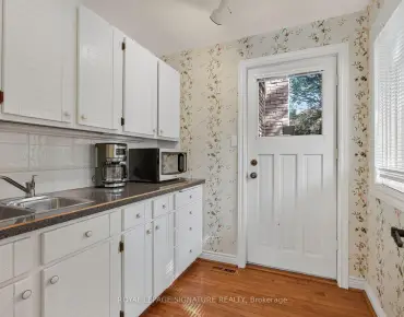 
11 Paris Crt Parkwoods-Donalda - 4 beds 5 baths 2 parking space(s) listed at $1950000