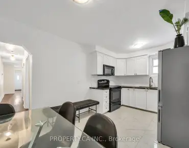 285 Robina Ave Oakwood Village - 2 beds 2 baths parking space(s) listed at $750000