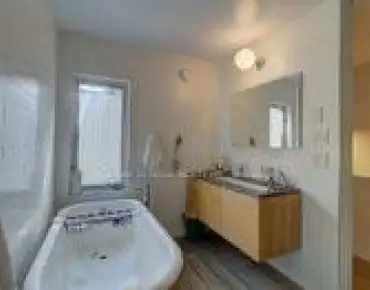 9 Rebecca St Trinity-Bellwoods - 2 beds 1 baths parking space(s) listed at $978000