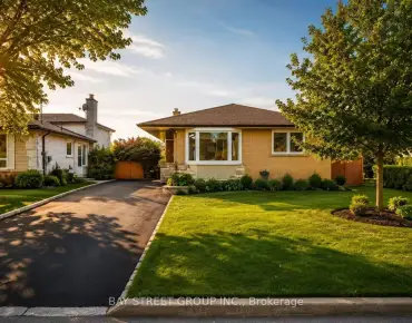 60 Warner Ave Victoria Village - 3 beds 4 baths parking space(s) listed at $1399000