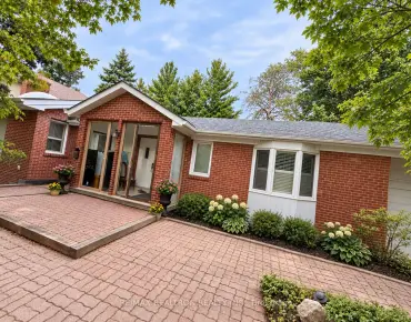 97 Estelle Ave Willowdale East, Toronto 3 beds 7 baths 1 garage $1.6M
