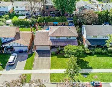 17 Rustywood Dr Parkwoods-Donalda, Toronto 4 beds 2 baths 2 garage $1.47M