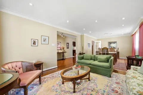 Toronto Bayview Woods-Steeles community 23 Banstock Dr For Sale