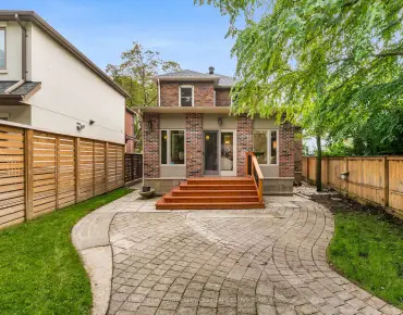 112 Southvale Dr Leaside - 4 beds 3 baths parking space(s) listed at $2195000