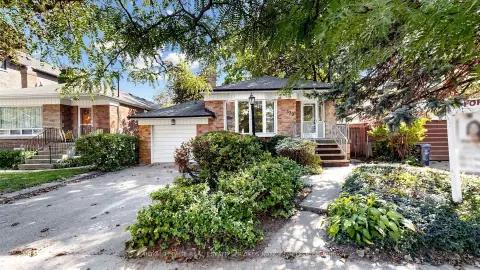 Toronto Willowdale East community 339 Elmwood Ave For Sale