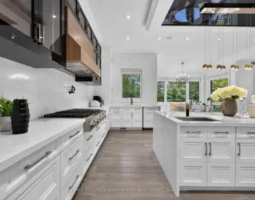 
130 Pemberton Ave Newtonbrook East - 5 beds 10 baths 2 parking space(s) listed at $3488000