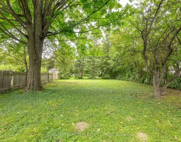 
462 Ellerslie Ave Willowdale West - 3 beds 1 baths 1 parking space(s) listed at $1349000