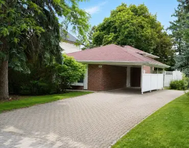 
25 Lehar Cres Hillcrest Village - 4 beds 2 baths  parking space(s) listed at $989000