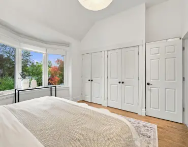 
58 Ellsworth Ave Wychwood - 3 beds 2 baths  parking space(s) listed at $1099000
