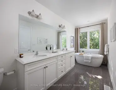 
19 Hollyhock Crt Banbury-Don Mills - 4 beds 4 baths 1 parking space(s) listed at $2049000