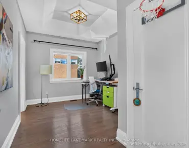 
83 Stormont Ave Bedford Park-Nortown - 5 beds 5 baths 2 parking space(s) listed at $2699000