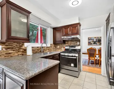 591 Cummer Ave Bayview Woods-Steeles - 4 beds 4 baths 2 parking space(s) listed at $1490000