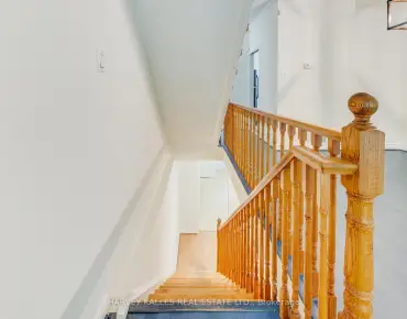 16 St. James Crt Cabbagetown-South St. James Town - 2 睡房 3 卫生间 车位叫价1399000加元