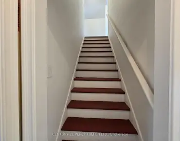 
109 Norton Ave Willowdale East - 3 beds 1 baths  parking space(s) listed at $1490000