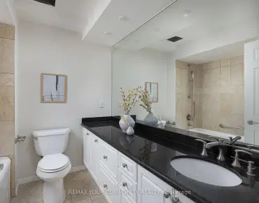17 Portneuf Crt Waterfront Communities C8 - 3 睡房 2 卫生间 1 车位叫价1159000加元