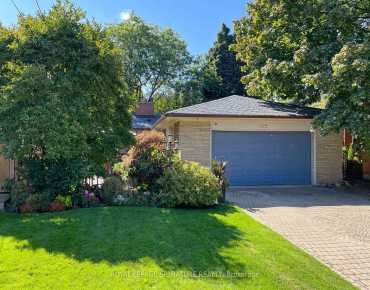 17 Kenneth Ave <a href='https://luckyalan.com/community_CN.php?community=North York:Willowdale East'>Willowdale East, North York</a> 4 beds 5 baths 2 garage $2.698M