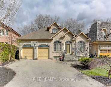 21 Charlemagne Dr <a href='https://luckyalan.com/community_CN.php?community=North York:Willowdale East'>Willowdale East, North York</a> 4 beds 3 baths 2 garage $1.6M