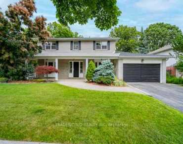 
34 Sanderling Pl <a href='https://luckyalan.com/community.php?community=North York:Banbury-Don Mills'>Banbury-Don Mills, North York</a> 3 beds 2 baths 2 garage $1.65M