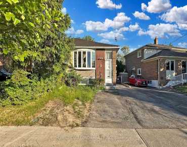 128 Alfred Ave <a href='https://luckyalan.com/community_CN.php?community=North York:Willowdale East'>Willowdale East, North York</a> 3 beds 3 baths 1 garage $1.7M