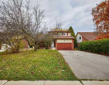 
Cattail Crt Woodlands, Pickering 3 beds 3 baths 2 garage $990K