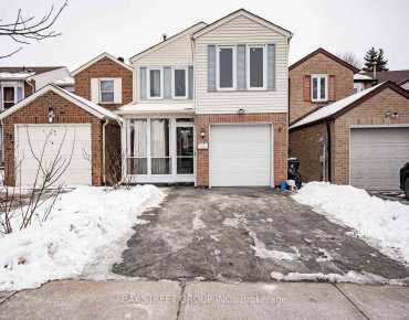 
St Clair Ave Clairlea-Birchmount, Toronto 4 beds 4 baths 1 garage $1.4M