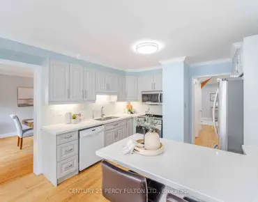 
Sheppard Ave Woodlands, Pickering 3 beds 4 baths 2 garage $1.025M