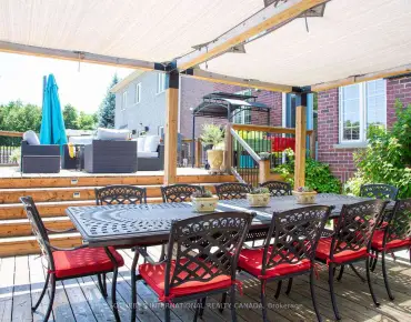 1779 WOODVIEW Ave Highbush, Pickering 4 beds 5 baths 2 garage $2.3M