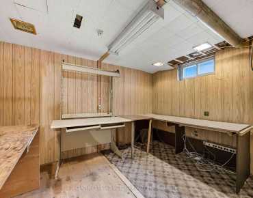 
West Shore  West Shore, Pickering 3 beds 3 baths 1 garage $725K