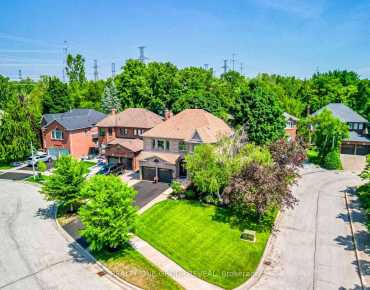 
Darwin Dr Liverpool, Pickering 4 beds 4 baths 2 garage $1.45M