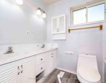 
Altona  Rougemount, Pickering 3 beds 4 baths 2 garage $990K