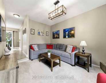 
Glenanna  Liverpool, Pickering 3 beds 4 baths 1 garage $768K