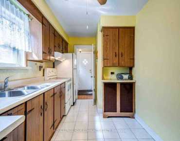 20 Marigold Ave South Riverdale, Toronto 3 beds 3 baths 1 garage $998K