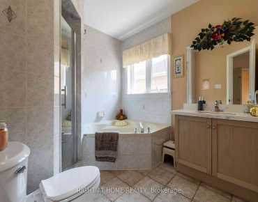 
896 Darwin Dr Dunbarton, Pickering 4 beds 4 baths 2 garage $1.2M