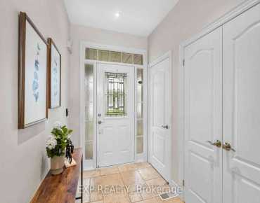 733 Lublin Ave Bay Ridges, Pickering 3 beds 2 baths garage $999.999K