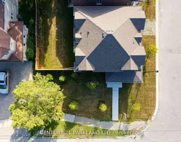 
1741 Fairport Rd Dunbarton, Pickering 4 beds 4 baths 2 garage $999K