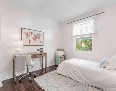 386 Kennedy Rd Clairlea-Birchmount, Toronto 4 beds 5 baths 2 garage $1.6M