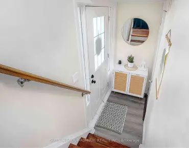 
St. Martins  Bay Ridges, Pickering 2 beds 3 baths 1 garage $677.777K