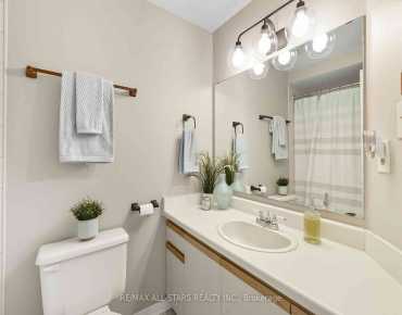 
1240 Mulmur Crt Liverpool, Pickering 4 beds 2 baths 1 garage $899K