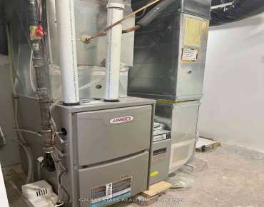 
12 Sadlee Cove Cres Milliken, Toronto 3 beds 2 baths 1 garage $699K