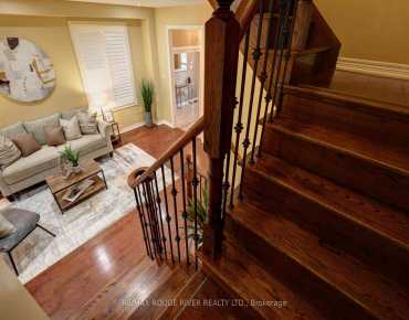 124 Thicket Cres Highbush, Pickering 3 beds 4 baths 1 garage $949.999K