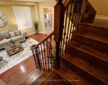 
Thicket Cres Highbush, Pickering 3 beds 4 baths 1 garage $949.999K